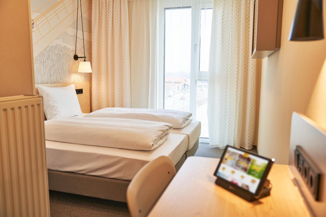 Mcdreams Hotel อินโกลชตัดต์ ภายนอก รูปภาพ
